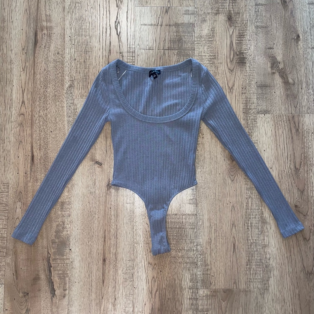 JLUXLABEL Gray Ribbed Long Sleeve Bodysuit
